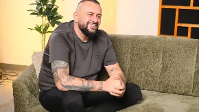 "10.000 evra dajem nagradu ko mi sazna": Emiru Brunčeviću ukraden identitet, pjevač u velikom problemu