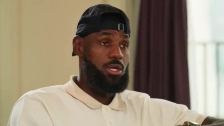 Lebron Džejms na prekretnici: Koji će klub osvojiti "Kralja"?
