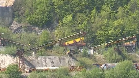 Fabrika eksploziva ispod dalekovoda u Karanovcu, mještani ogorčeni