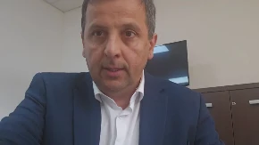 Nakon udaljavanja iz sale NS RS Vukanović se sukobio sa obezbjeđenjem (VIDEO)