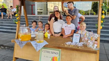 Gradiška još jednom pokazala veliko srce: Djeca prikupljaju pomoć za Roditeljsku kuću "Iskra"
