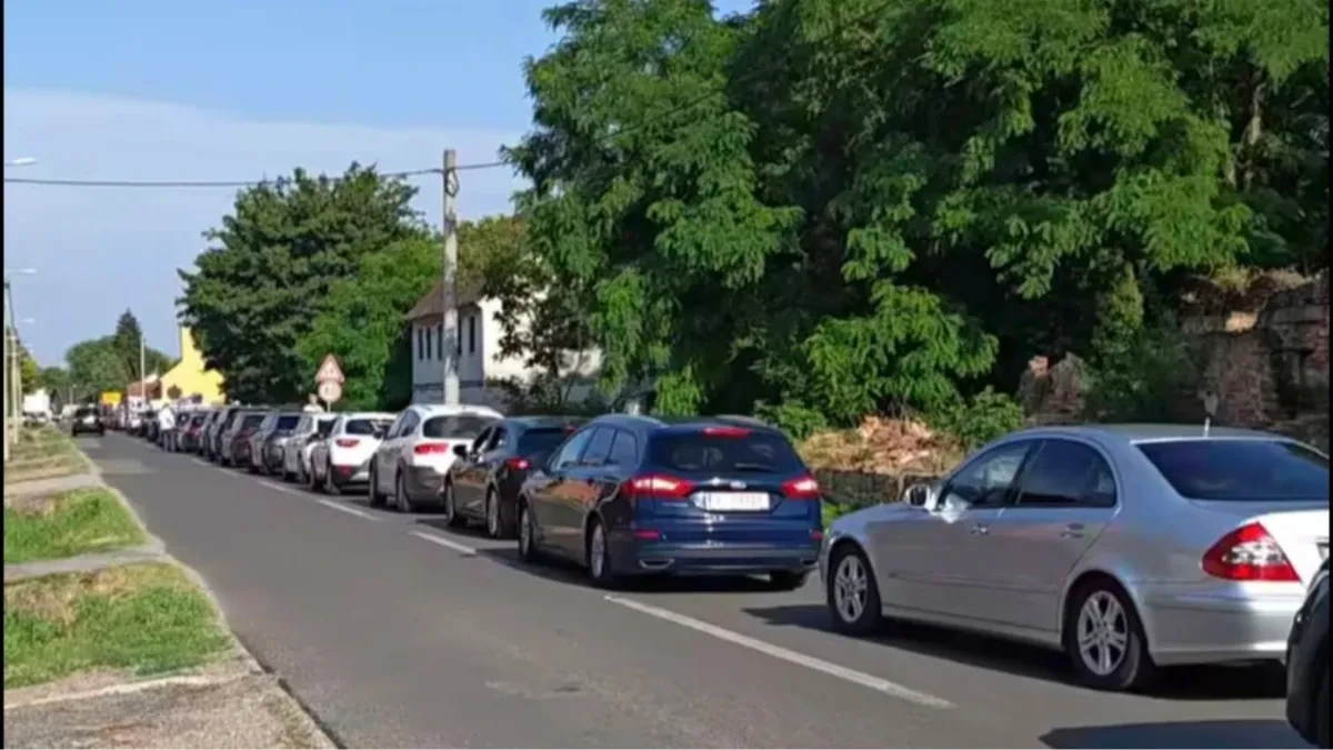 Gužve na graničnim prelazima, vozačima posebno upozorenje zbog visokih tempratura