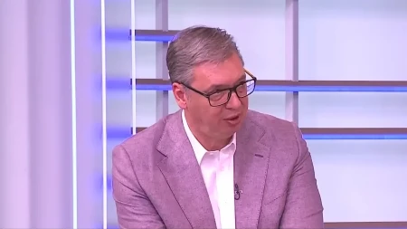 Vučić: Srbiju ne može zadesiti ono što i Španiju sa migrantima