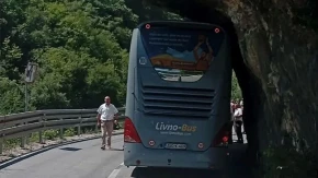 Autobus se zaglavio u kanjonu kod Banjaluke