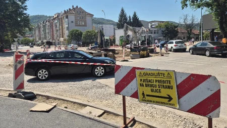 Saobraćajni kolaps u Banjaluci: Radovi kod „Škorpiona“ i na tranzitu paralizovali grad, formirane kilometarske kolone (FOTO/VIDEO)