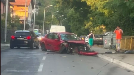 Teška saobraćajka u Banjaluci: Vozila pretrpjela veliku štetu, nema informacija o povrijeđenima