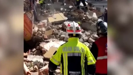 Beba spasena iz ruševina nakon razornog zemljotresa u Kolumbiji (VIDEO)