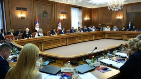 Dramatično u Srbiji: Aktivan 31 požar, raste nivo Dunava, ali plovidba i dalje otežana