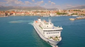 Požar blokirao Pelješac: Ljudi čekaju trajekt, Јadrolinija vozi bez prestanka