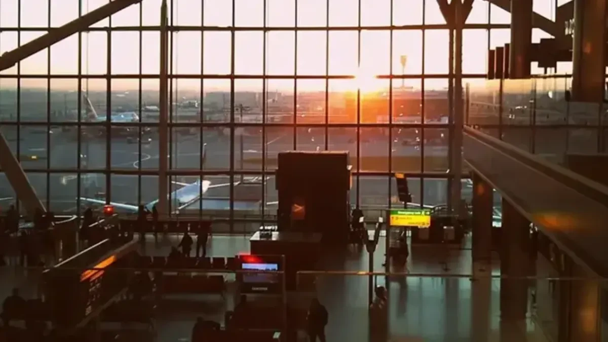 Aerodrom na Siciliji ponovo otvoren za letove nakon erupcije vulkana