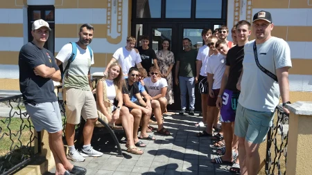 Gradiška postaje sve interesantnija za slovenačle sportiste: Odbojkaši Grosuplja  oduševljeni gradom