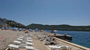 Cijene u Neumu otišle u nebo: Kafa 4 KM, voda 5, a čašica žestine čak 11 KM!