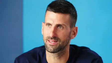 Novak poražen od 14 godina mlađeg Argentinca, žestoke vrućine i povreda presudile meč