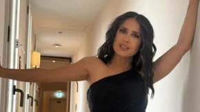 Salma Hajek prvi put postala baka: Unuku odmah dala poseban nadimak (VIDEO)