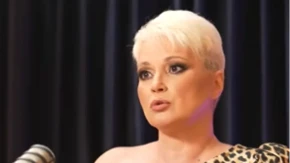 Maja Nikolić otkrila nepoznate detalje sa turneje po Australiji: Nastupala na drvenim klupama, a iza nje bila slika čiča Draže