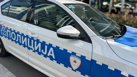 Sudar tri vozila kod Mrkonjić Grada, jedna osoba povrijeđena