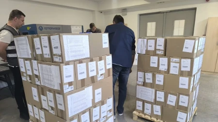 Počela distribucija glasačkih listića za one koji glasaju poštom van BiH