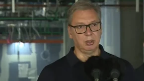 Vučić najavio pismo generalnom sekretaru NATO-a: Neće biti protjerivanja Srba na traktorima