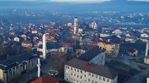 Drama u Derventi: Ranjen muškarac nakon sukoba oko parkinga