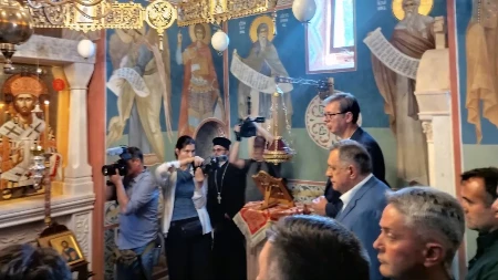 Vučić stigao u manastir Rmanj, dočekali ga zvaničnici Republike Srpske i Milorad Dodik (VIDEO)