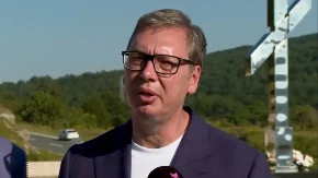 Vučić: Imamo jaču armiju nego što je bila JNA, ali..