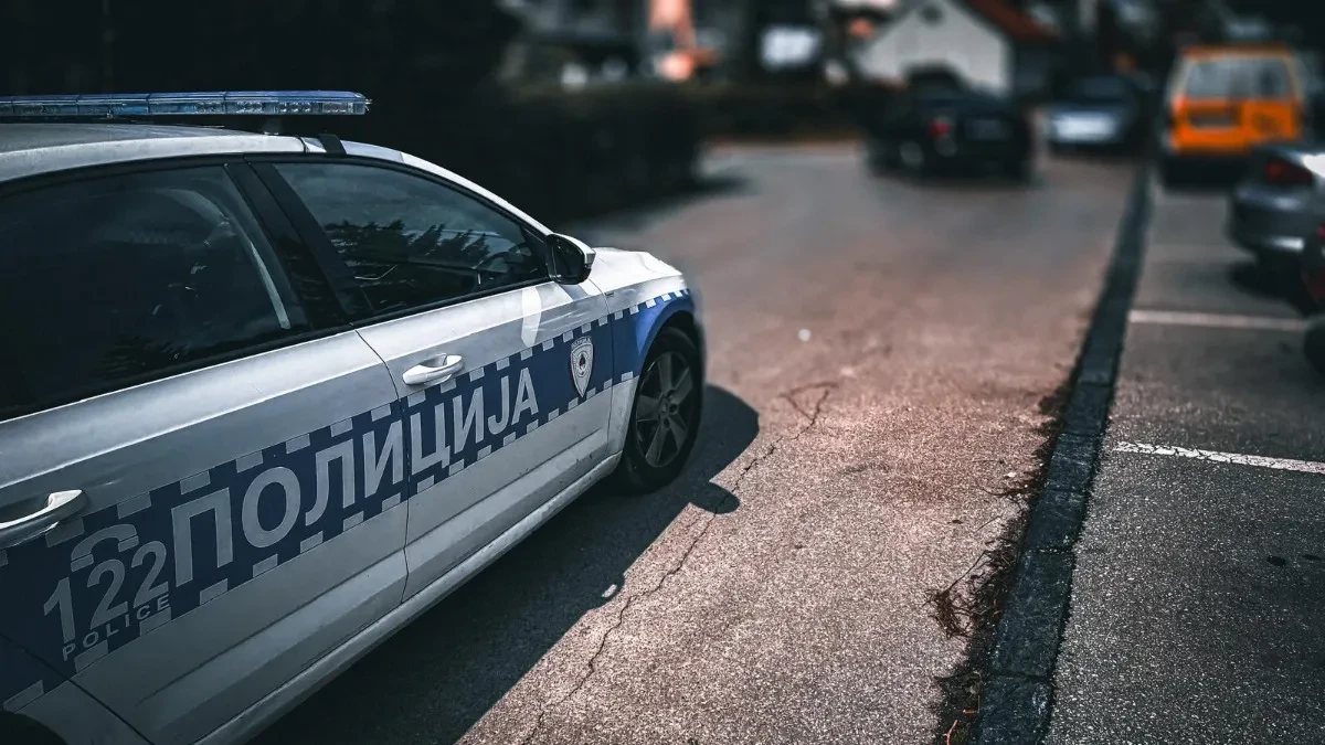 Traga se za počiniocem: Iz banjalučke firme ukradeno oružje, policija na terenu