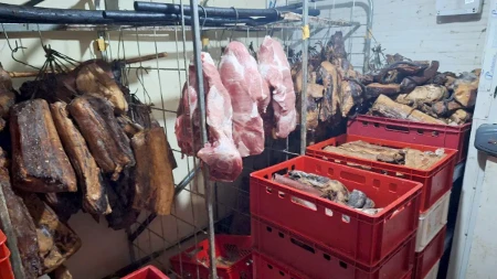 Pronađena bakterija u svinjskom mesu, hitno se povlači sa tržišta