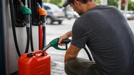 Rezervoar goriva u BiH u avgustu skuplji za 30 KM nego u julu: Prijeti li nestašica energenata?