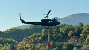 U kojoj situaciji angažovani helikopter prekida gašenje požara u BiH?