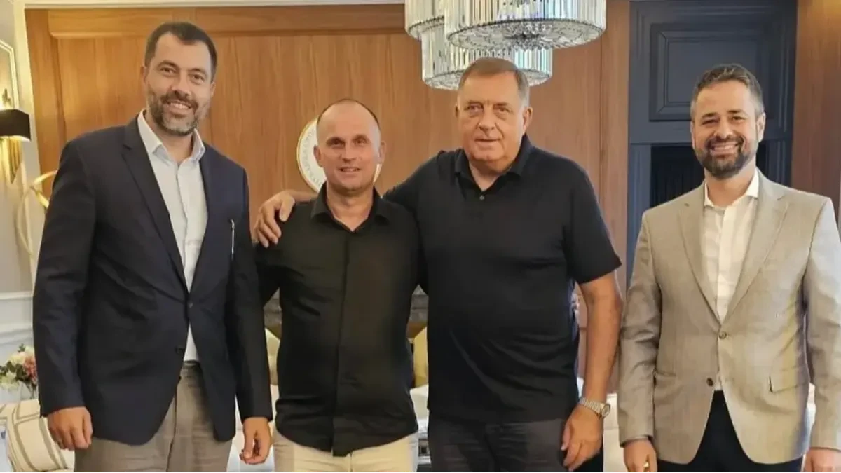 Načelnik Čajniča Miroslav Furtula prešao u SNSD - partiju koju je pobijedio na izborima