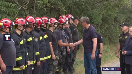 Vučić će odlikovati brojne vatrogasce: Zahvaljujući njima nema žrtava