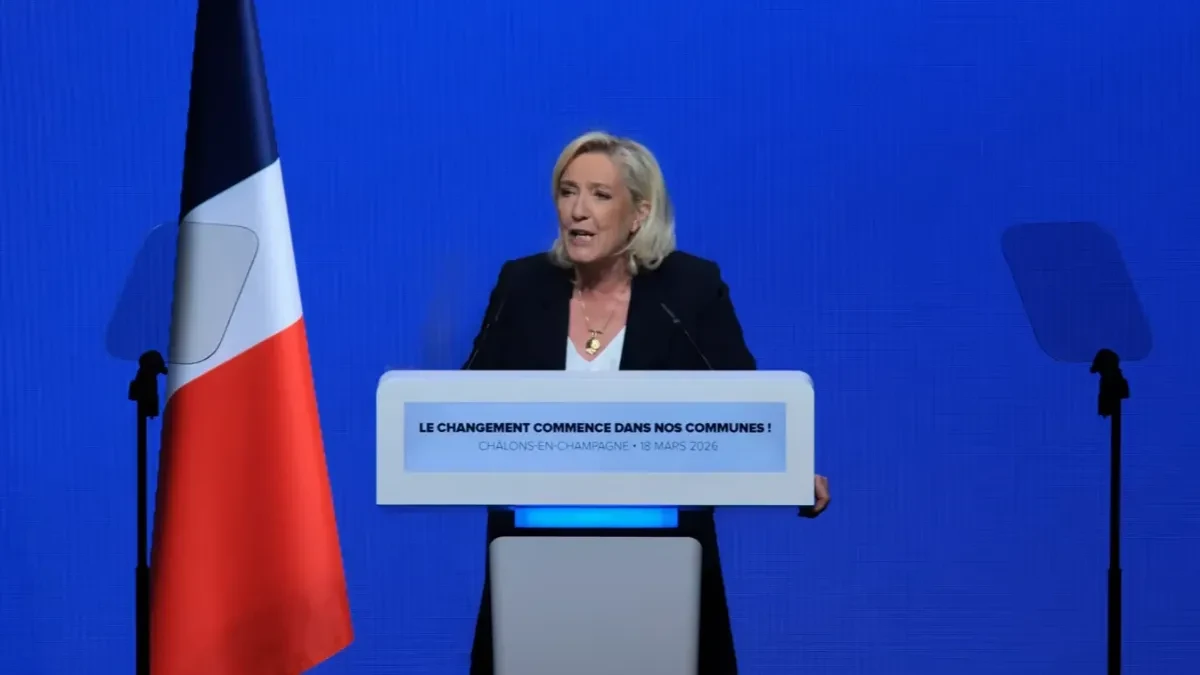 Trka za fotelju u Jelisejskoj palati: Marin le Pen daleko ispred rivala u svim anketama