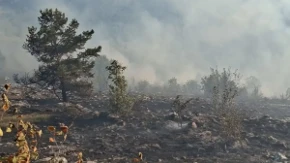 Teška noć na Trebeviću: Vatrogasci ukrotili većinu požarišta, borba se nastavlja