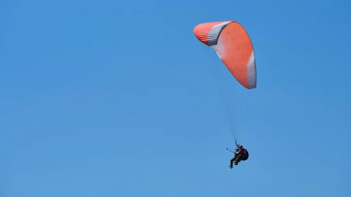 Pao paraglajder u Crnoj Gori, dvije osobe povrijeđene