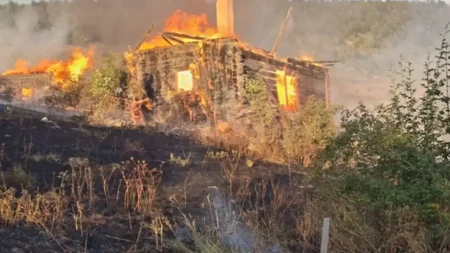 Požar u selu Vranovina kod Foče lokalizovan