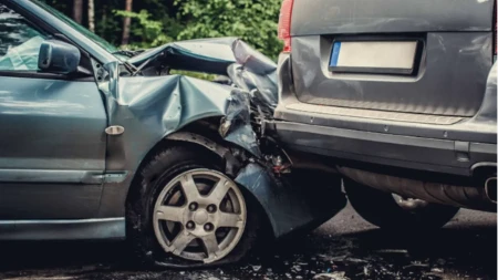 Sudar dva automobila na ulazu u Vogošću, nastale gužve