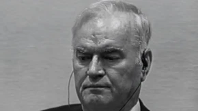 Sveštenik iz Haga: General Mladić se ispovijedio, pričestio i upokojio sa krstom u ruci