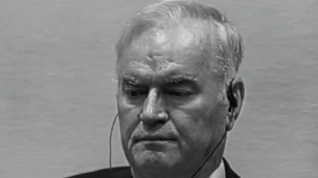 Sveštenik iz Haga: General Mladić se ispovijedio, pričestio i upokojio sa krstom u ruci
