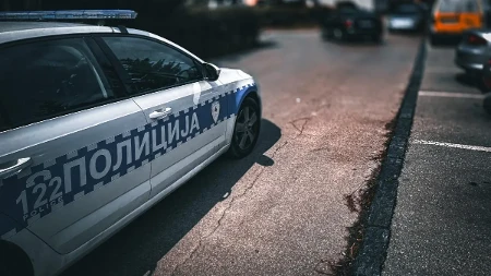 Haos širom Srpske: U Gacku napali obezbjeđenje preduzeća, u Petrovu se potukli pa napali policajce