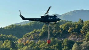 Požar kod Trebinja: Akcija na Golom brdu pod kontrolom, helikopter Oružanih snaga BiH u vazduhu 