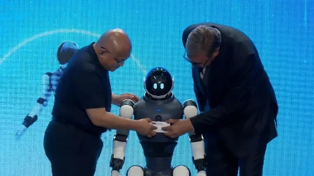 U Šapcu otvorena fabrika humanoidnih robota (VIDEO)