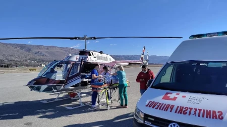 Dječak helikopterom hitno prevezen iz Banjaluke u Beograd