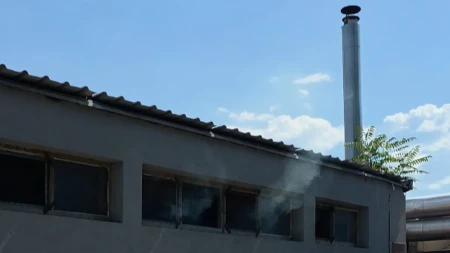 Požar u TC "Zenit": Vatrogasci na terenu
