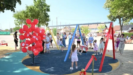 Kompanija m:tel donirala izgradnju dječijeg igrališta u Novoj Topoli