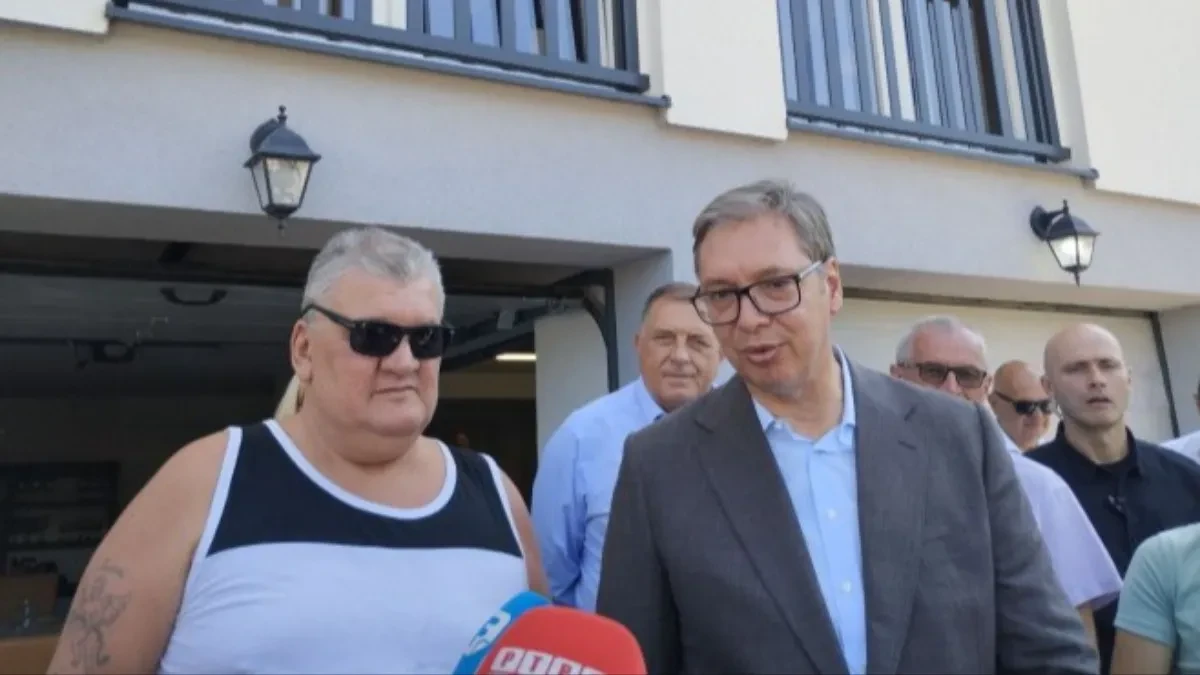 Vučić i Dodik u Čipuljiću: Posjetili rodnu kuću oca predsjednika Srbije (VIDEO)
