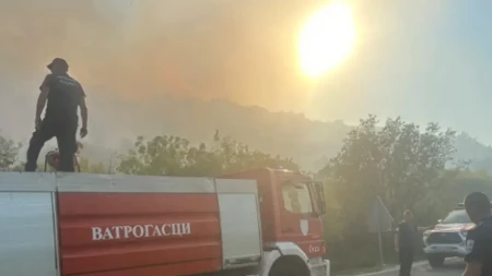 Požar kod Trebinja ne jenjava: Vatra prijeti spuštanju na magistalni put