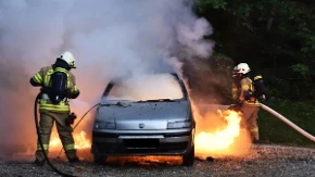 U Jablanici gorjela četiri automobila