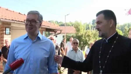 Vučić posjetio Hram Rođenja Presvete Bogorodice u Bugojnu