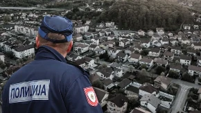 Horor u Laktašima: U dvorištu porodične kuće pronađeno beživotno tijelo