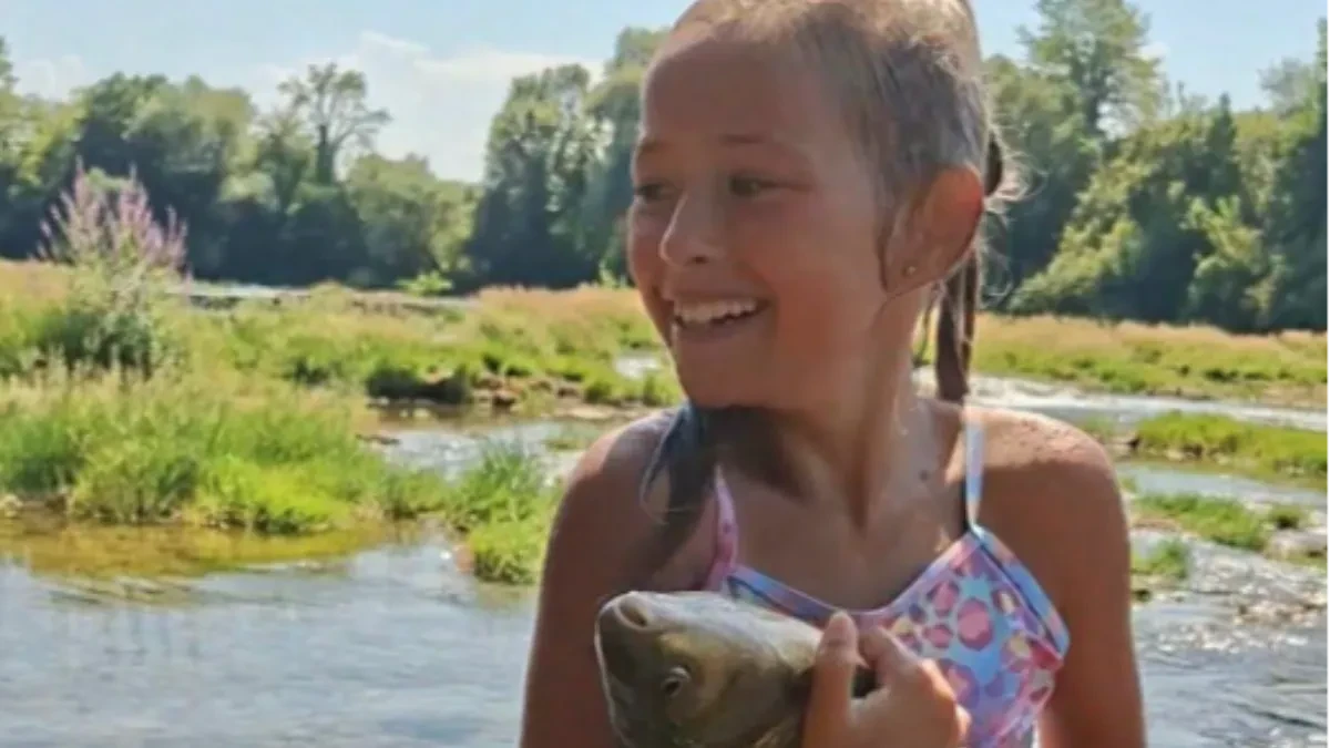 Djevojčica (8) iz Novog Grada oduševila ulovom: Ribu uhvatila golim rukama (FOTO)